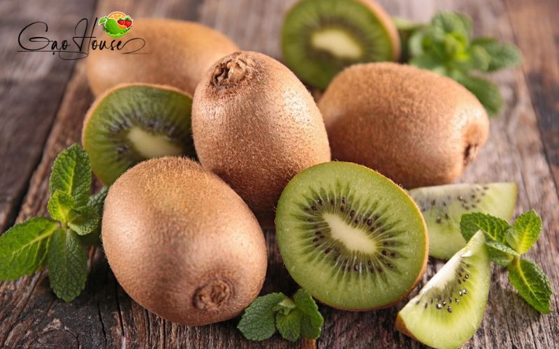 Quả kiwi chứa hàm lượng dinh dưỡng cao, tốt cho cơ thể